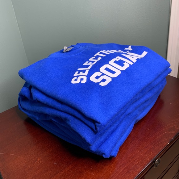 Sweater - Picture 3 of 5